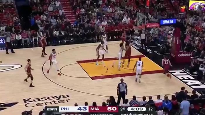 Jaime Jaquez spin and score